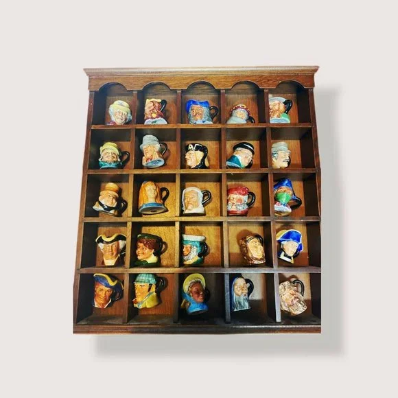 Collectors Toby Mug Minatures with case